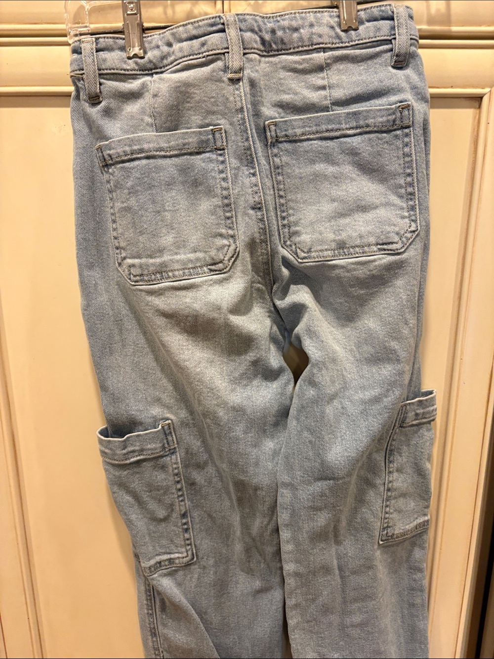 “And Now This” brand light wash cargo jean - Picture 3 of 3